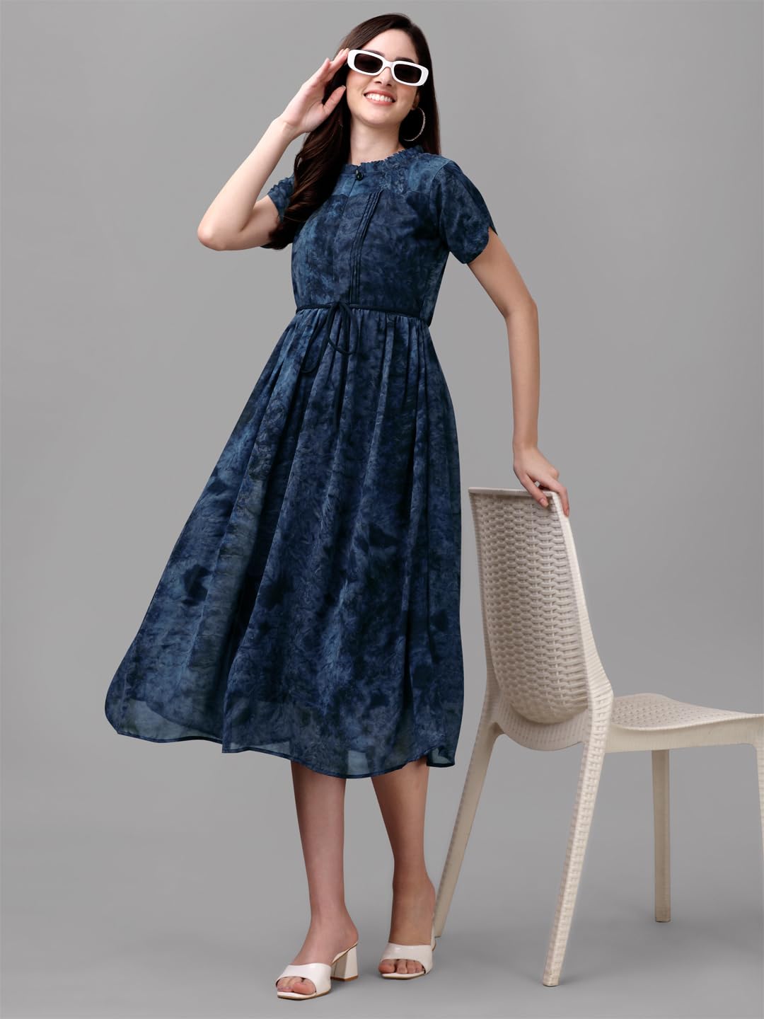 Gufrina Women's Half Sleeve Ruffle Neck & Tie-Up Dress - Elegant Midi Dress With Pleated Details (Blue S)