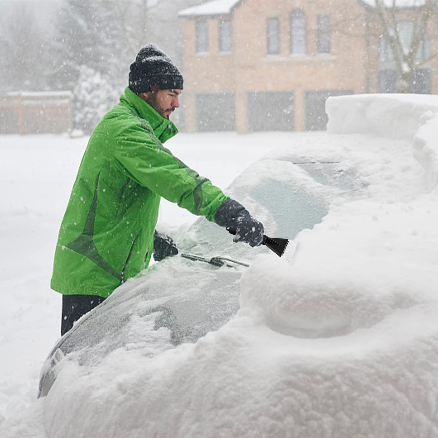Pala da neve nera raschietto invernale multifunzione per auto con impugnatura in schiuma