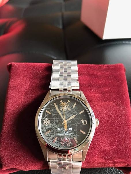 Amazon Co Jp ワンピース 10周年記念 公式 腕時計 ウォッチ 黄金の指針 9999点 限定 腕時計