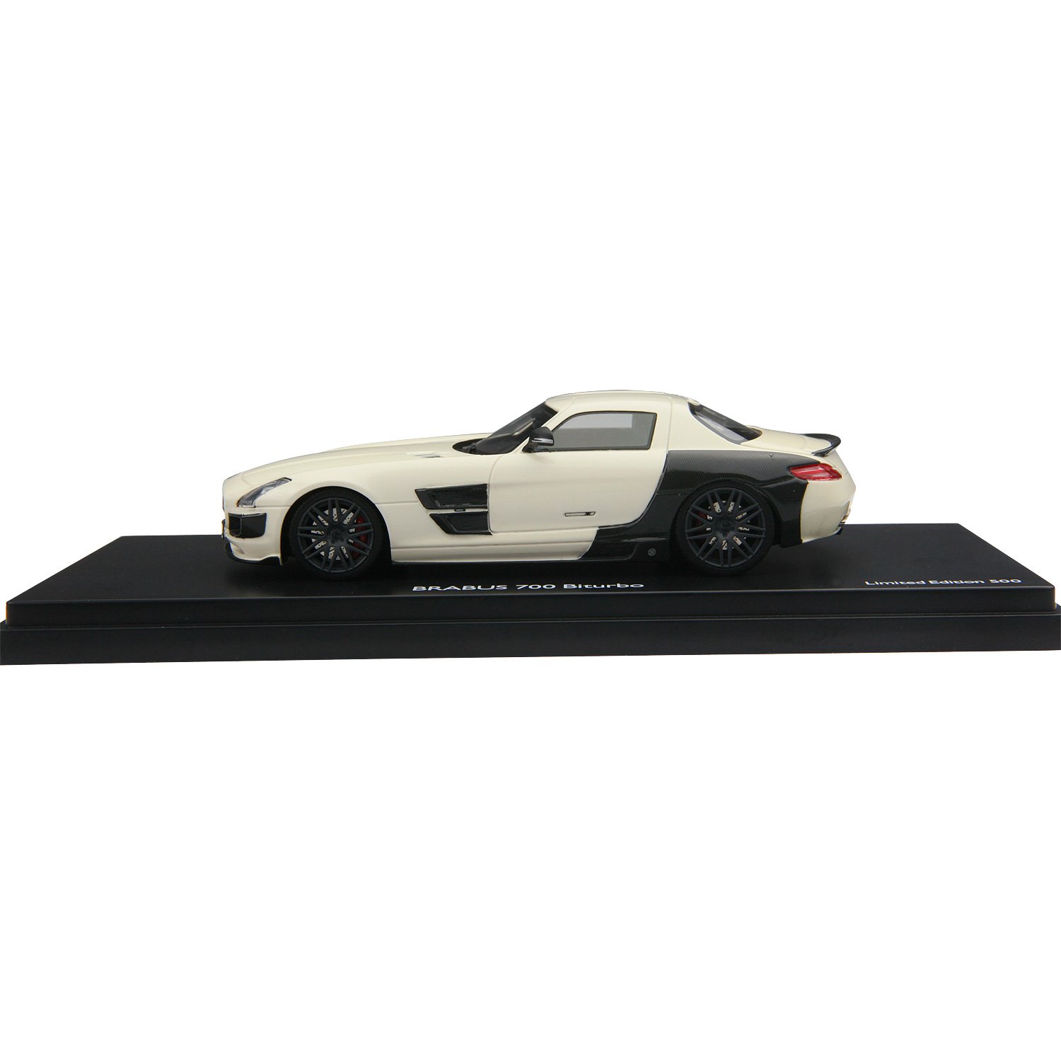 1/43 ベンツSLS AMG ブラバス700 Biturboミニカー
