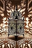 La forme est orientale, la perforation est un arabique marocain, ce photophore oriental est idéal comme décoration pour une décoration créative pour un éclairage romantique, à Noël comme lanterne de Noël ou à la lumière du vent de Noël – Lampe de sol pour votre mariage ou décoration de fête, pour votre terrasse, balcon, pour suspendre comme lanterne suspendue ou lampe suspendue dans le jardin comme éclairage de jardin ou pour une fête de jardin ou pour les femmes.