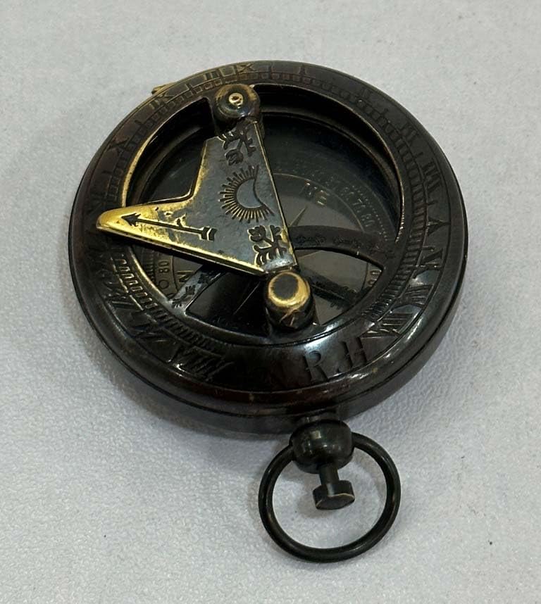 Brújula náutica de latón con botón pulsador, para navegación marina, bolsillo, exterior, camping, senderismo, caza, supervivencia, herramientas miniatura 3
