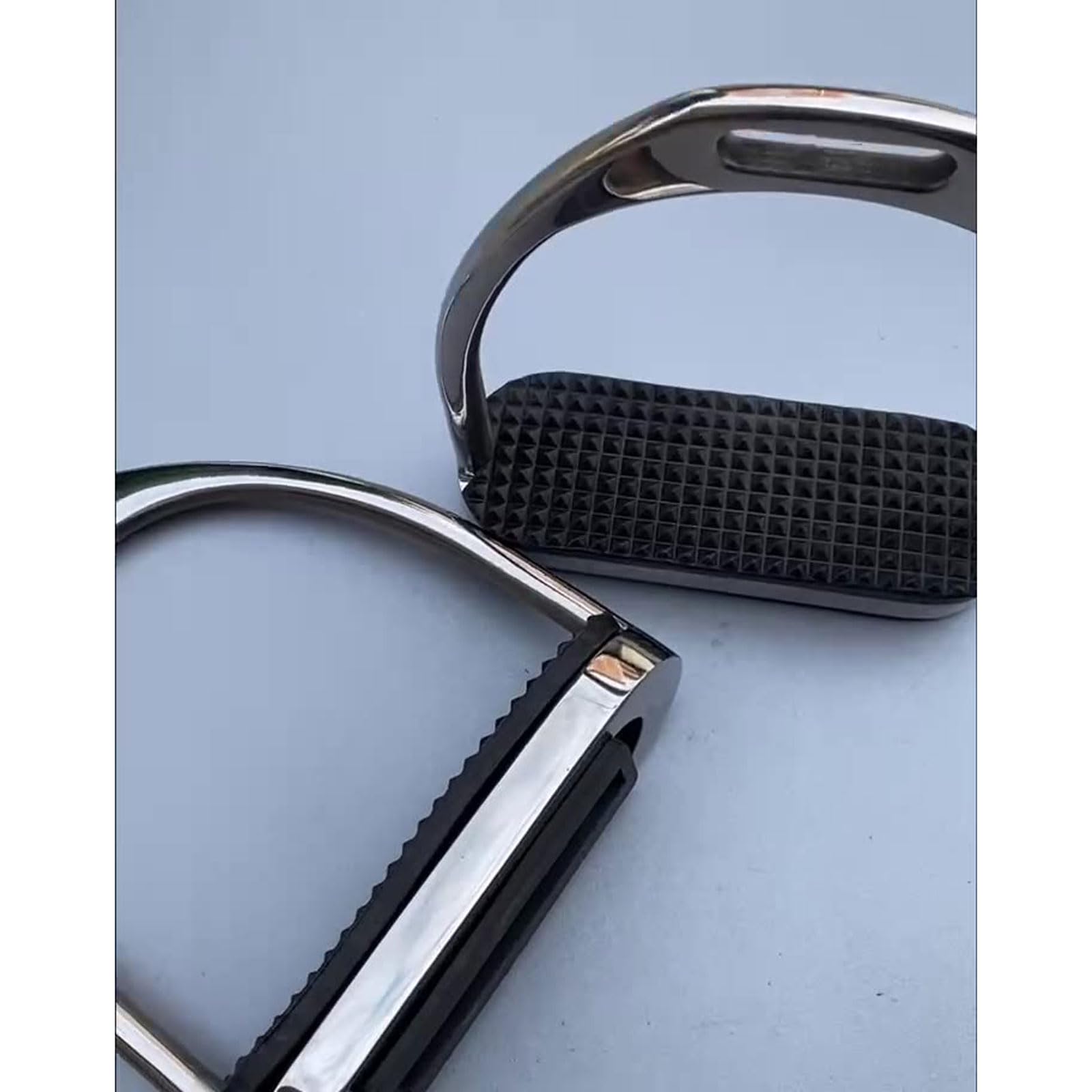 2 Piezas Estribo de Caballo,12 cm Estribos ecuestres de acero inoxidable,cómodos estribos de Apoyo con Almohadilla de Goma Antideslizante,Flexibles Pedales ligeros y anchos,para Entusiastas Ecuestres