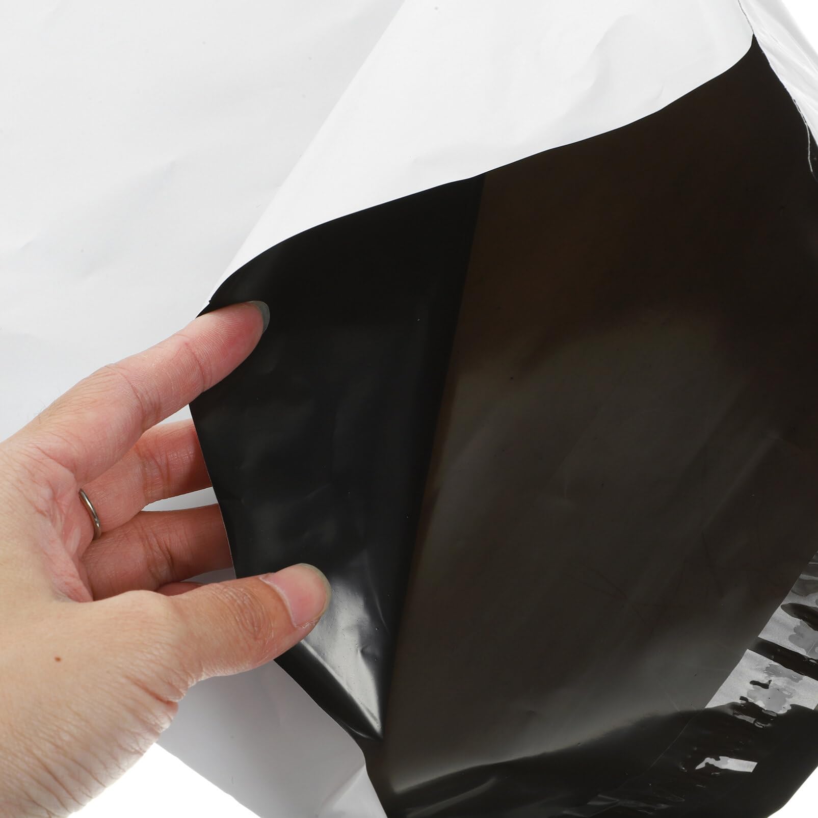 NUOBESTY 100pezzi Buste per Spedizioni in Buste Postali per Abbigliamento per Imballaggio Resistenti Chiusura Adesiva Sicura per Proteggere Merci Durante Trasporto