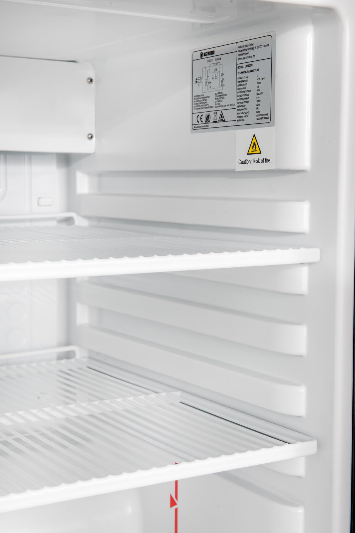 GastroHero Frigorifero da 129 l, 3 ripiani, nero LKSE200B