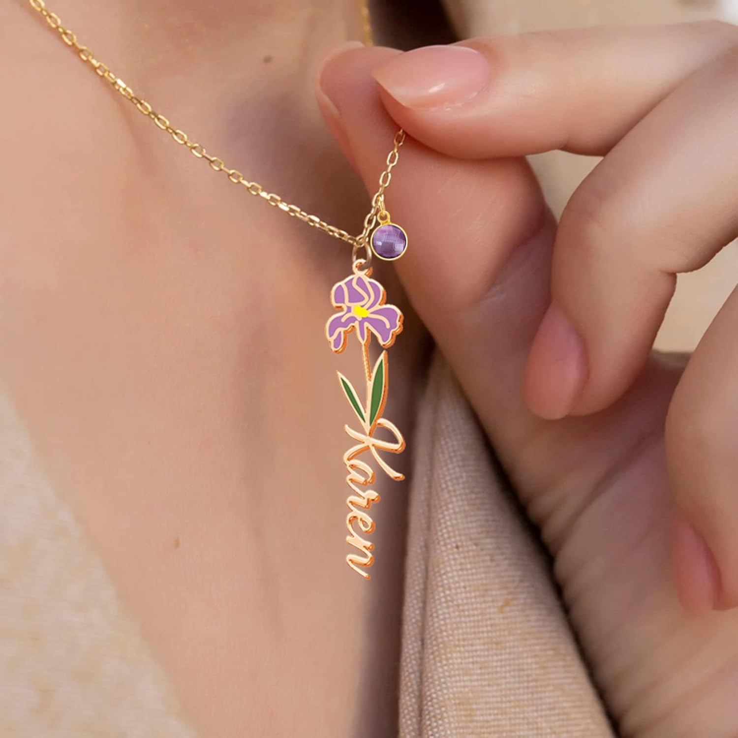 Birth Flower Necklace Custom Birthstone Name Necklace Personalized Birth Month Dainty Flower Necklace in 18K Gold Plated Engrave Birth Flower Name Necklace for Women Her Mom Sisters Girls