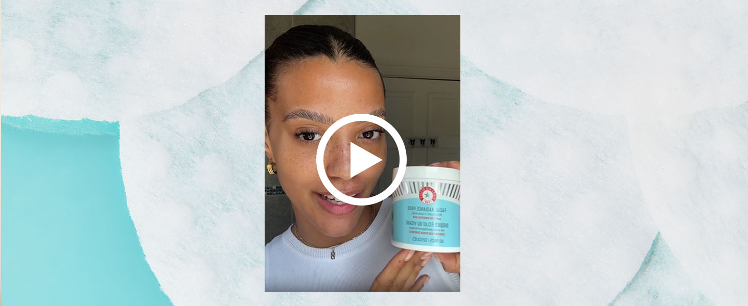 First Aid Beauty - Facial Radiance Pads with Glycolic & Lactic Acids, Daily Exfoliating Pads with AHA, Visibly Smaller Pores, Help Tone & Brighten Skin, One-Step Makeup Prep, Compostable, 28