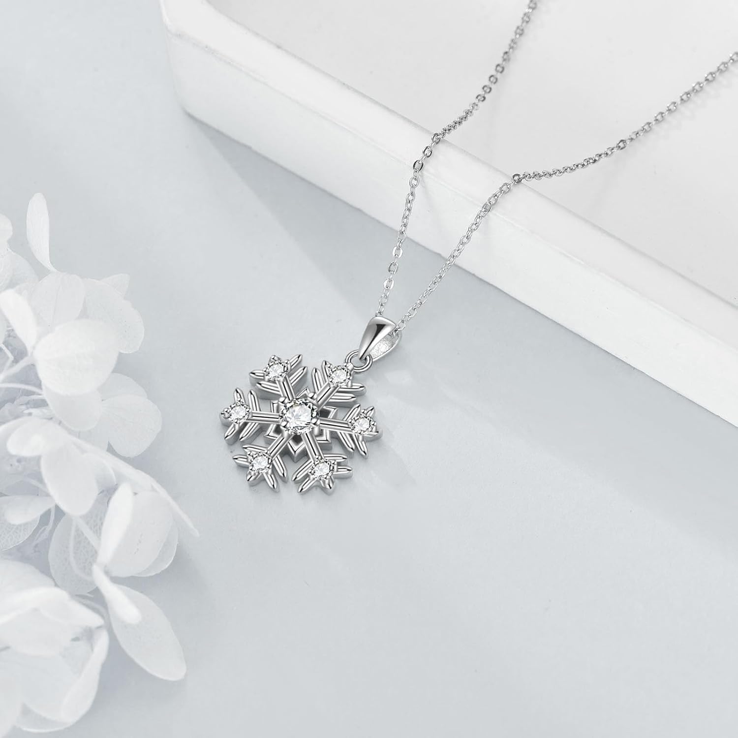 VONALA Snowflake Necklace for Women 925 Sterling Silver Snowflake Pendant Jewelry Birthday Gifts Christmas Necklace for Women