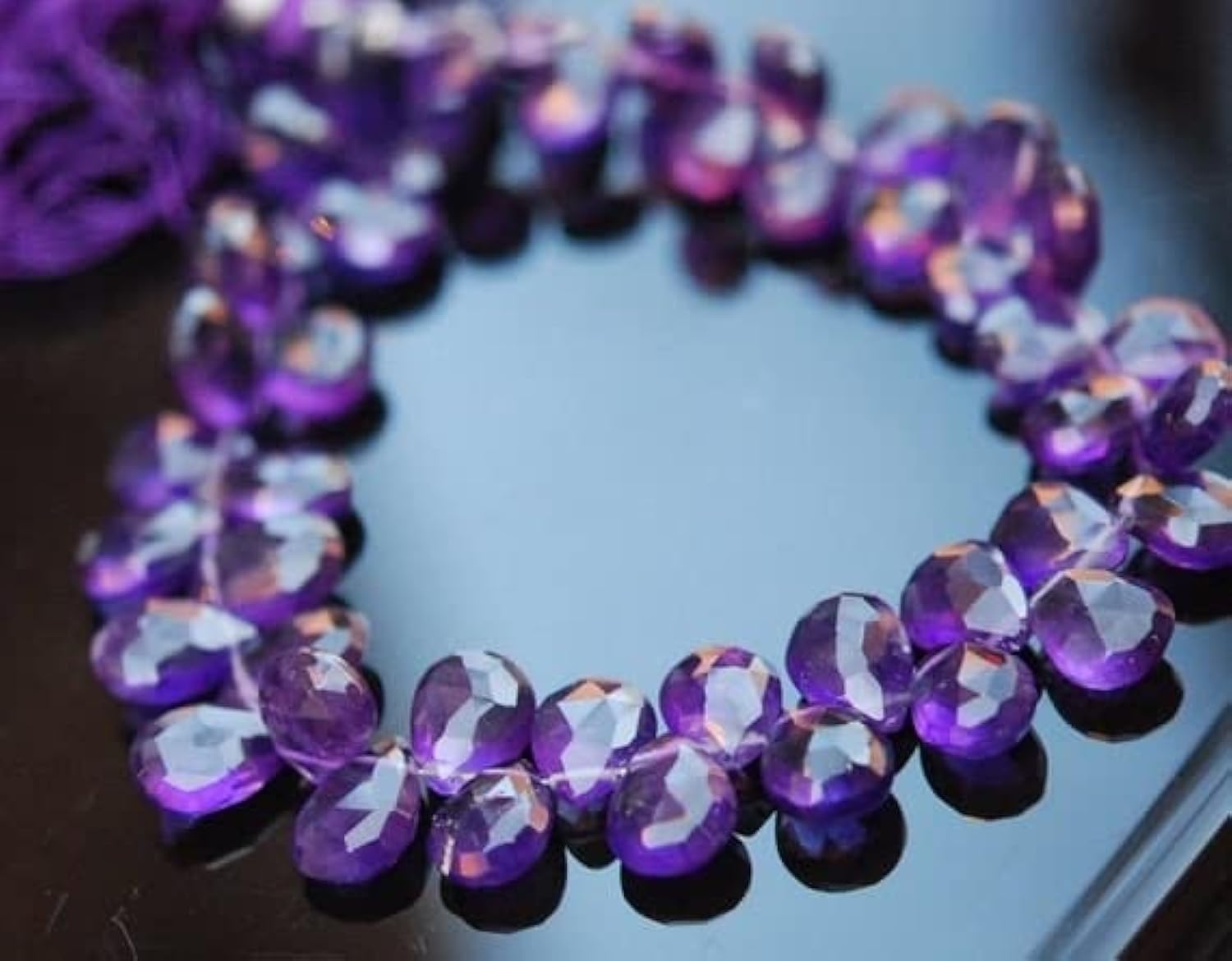 Briolettes améthyste tear drops 8-9mm avec 26 facettes pour création de bijoux précis