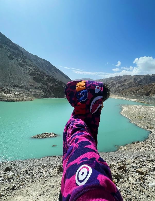 Unisex Camouflage Hoodie with Shark Embroidery, Full Zip, Lightweight Couple sweatshirts heavyweight hoodie4