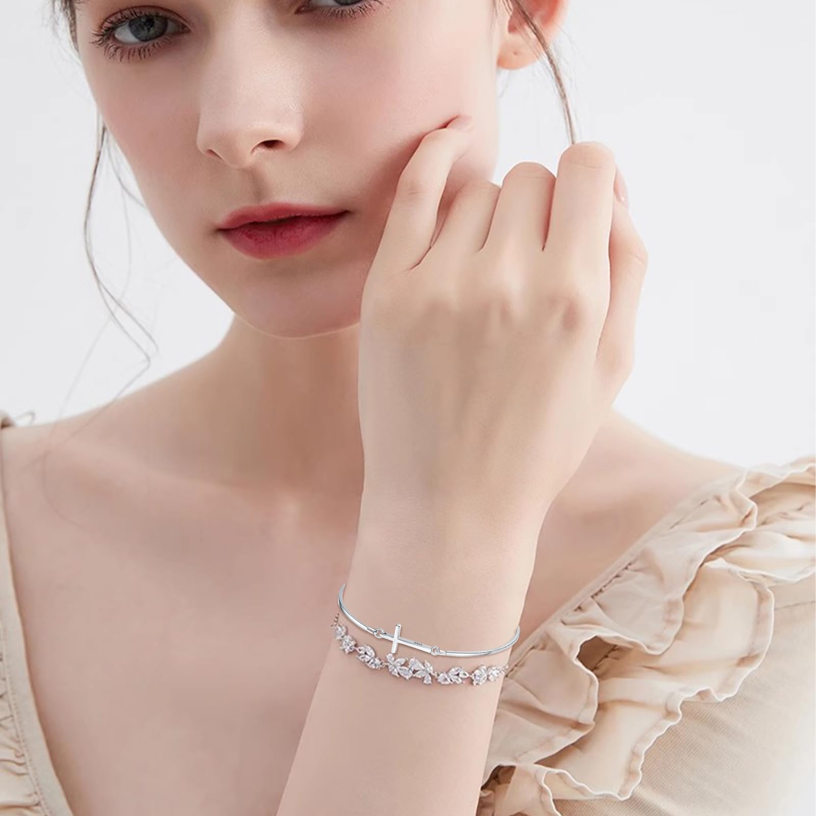 Bracciale da donna con croce in argento Sterling 925, con croce cristiana, ideale come regalo per fidanzate, donne, ragazze, mamma, 6.00 cm, Argento sterling