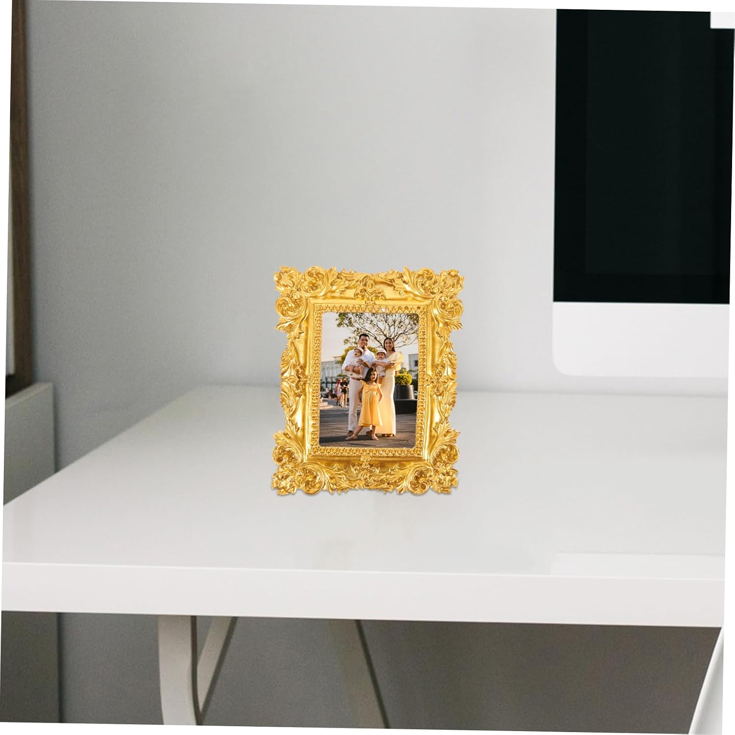 Mini Picture Frame in Golden Synthetic Resin for Photos