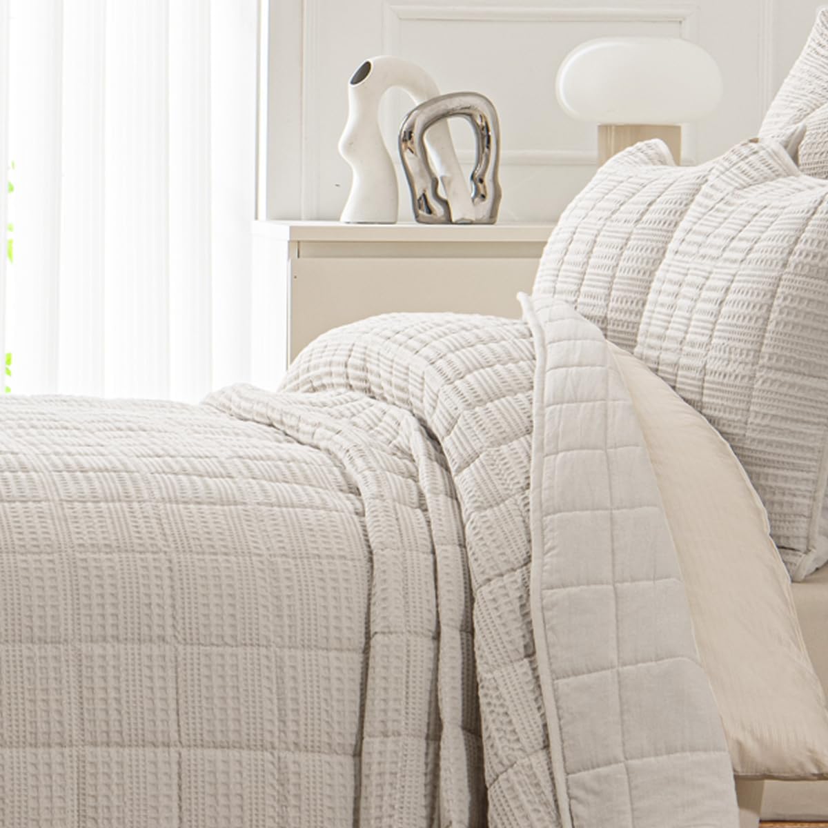 Cotton Oversized King Size Quilt Bedding Sets with Pillow Shams Ultra Soft Lightweight Bedspread Quilted Bed Coverlets Waffle Weave Blanket Thin Comforter for All Season, Khaki,120x128