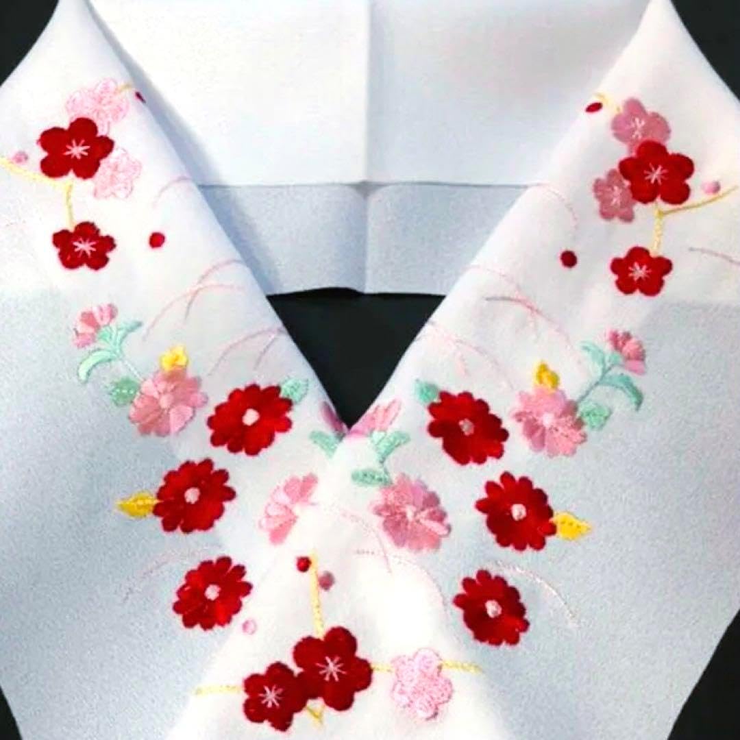 半襟 刺繍入り 白 &times; 赤い小花 振袖用 袴用