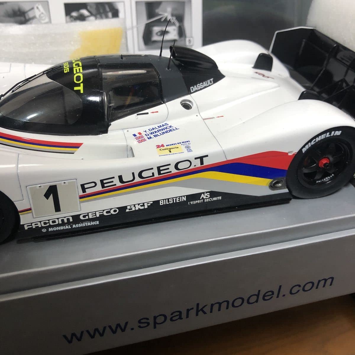 : 110 Unused Finished Product Spark 1⁄18 Peugeot 905