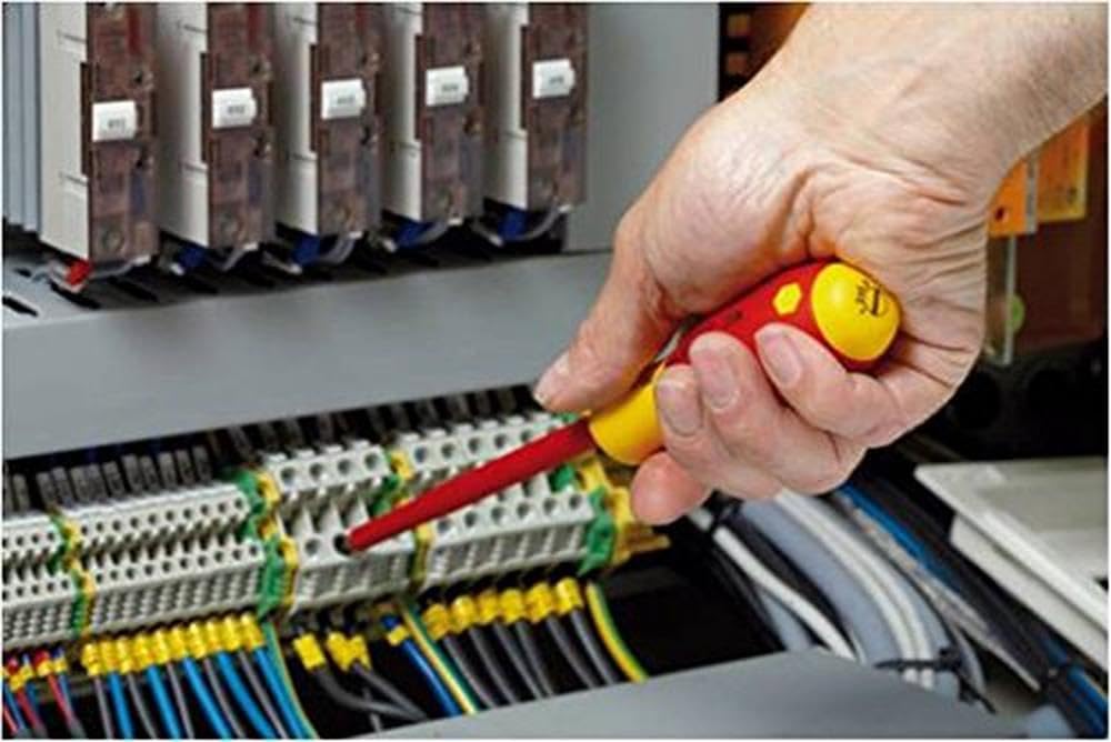 Wiha Juego de herramientas para electricistas con destornilladores, alicates de Boca Semi-Redonda, alicates de Corte Diagonal, de 6 unid., incl. funda para herramientas (26755)