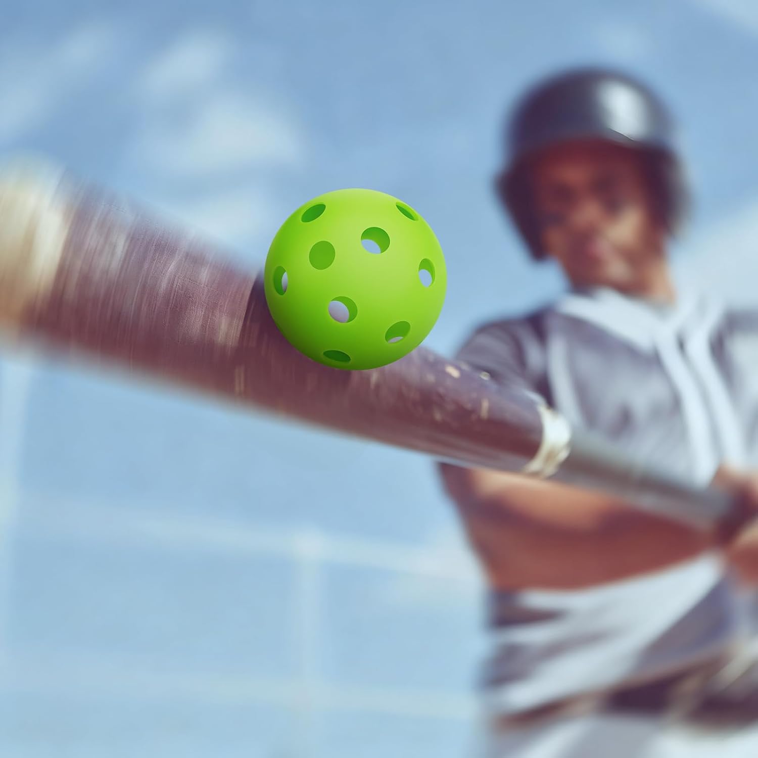 Tanlade 36 Pack Baseball Practice Balls Plastic Training Balls Lightweight Hollow Airflow Softballs with a Drawstring Bag for Hitting,Batting,Pitching, 2.91 in Indoor Outdoor Use Gift