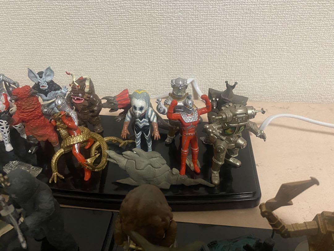 Amazon.co.jp: HG ウルトラセブン 宇宙人 星人 怪獣 セミ