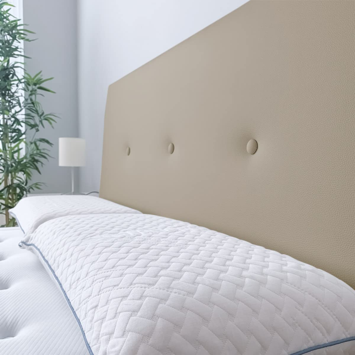DUÉRMETE ONLINE - Cabecero Premium Acolchado Modelo Milán | Tapizado en Polipiel de Alta Gama-Incluye Herrajes y Tornillería, Madera, Beige, 145 x 60 cm (Cama 135/140)
