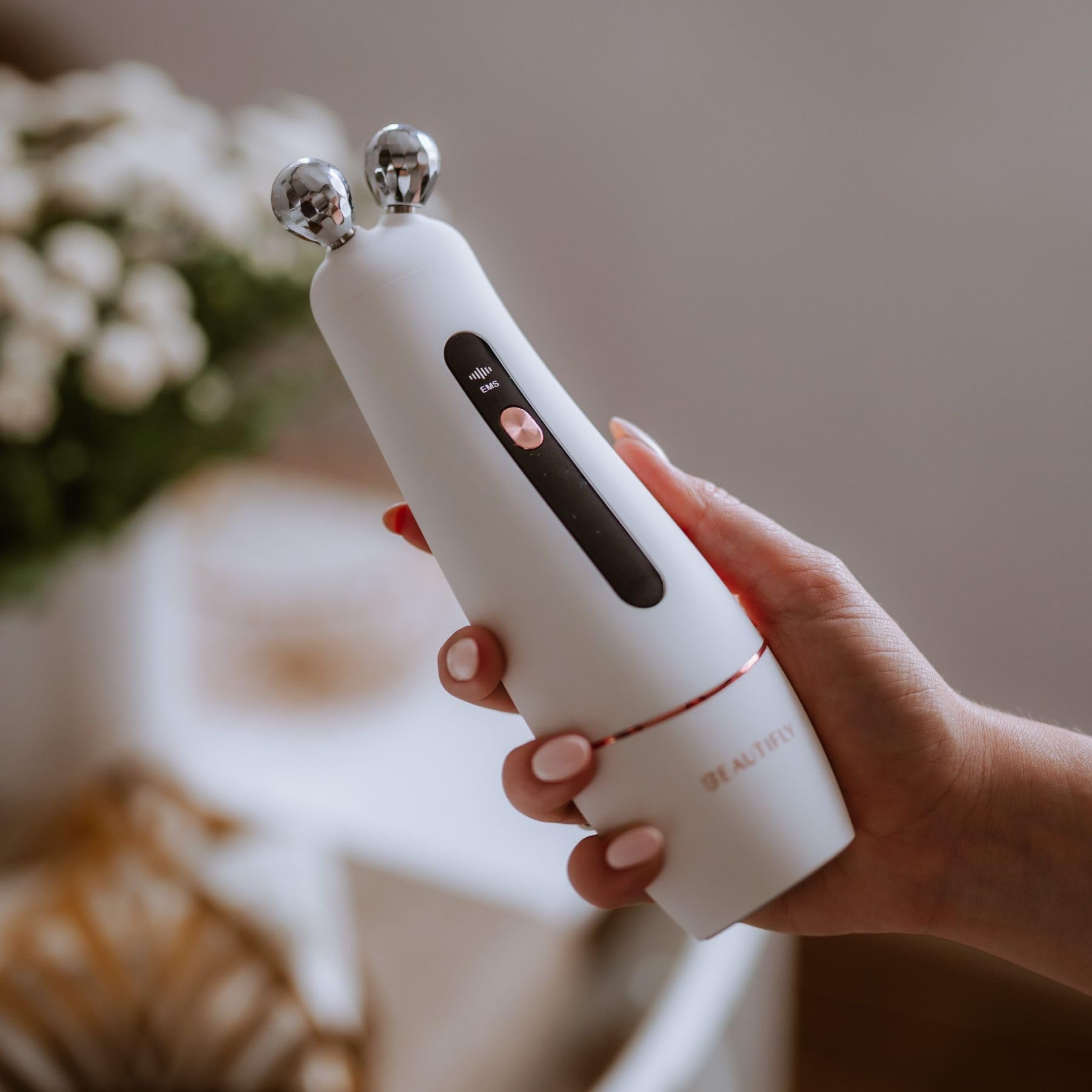 Beautifly B-Booster PRO 1 MHz urządzenie do masażu twarzy, EMS, lifting twarzy, 3D, funkcja anti-aging, RF, lifting twarzy, ultradźwiękowe czyszczenie twarzy