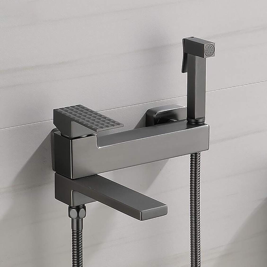 Robinets de baignoire Lopus en laiton Gun Gray avec douche de luxe