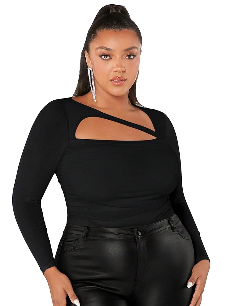 WDIRARA Women's Plus Size Cut Out Front Ruched Asymmetrical