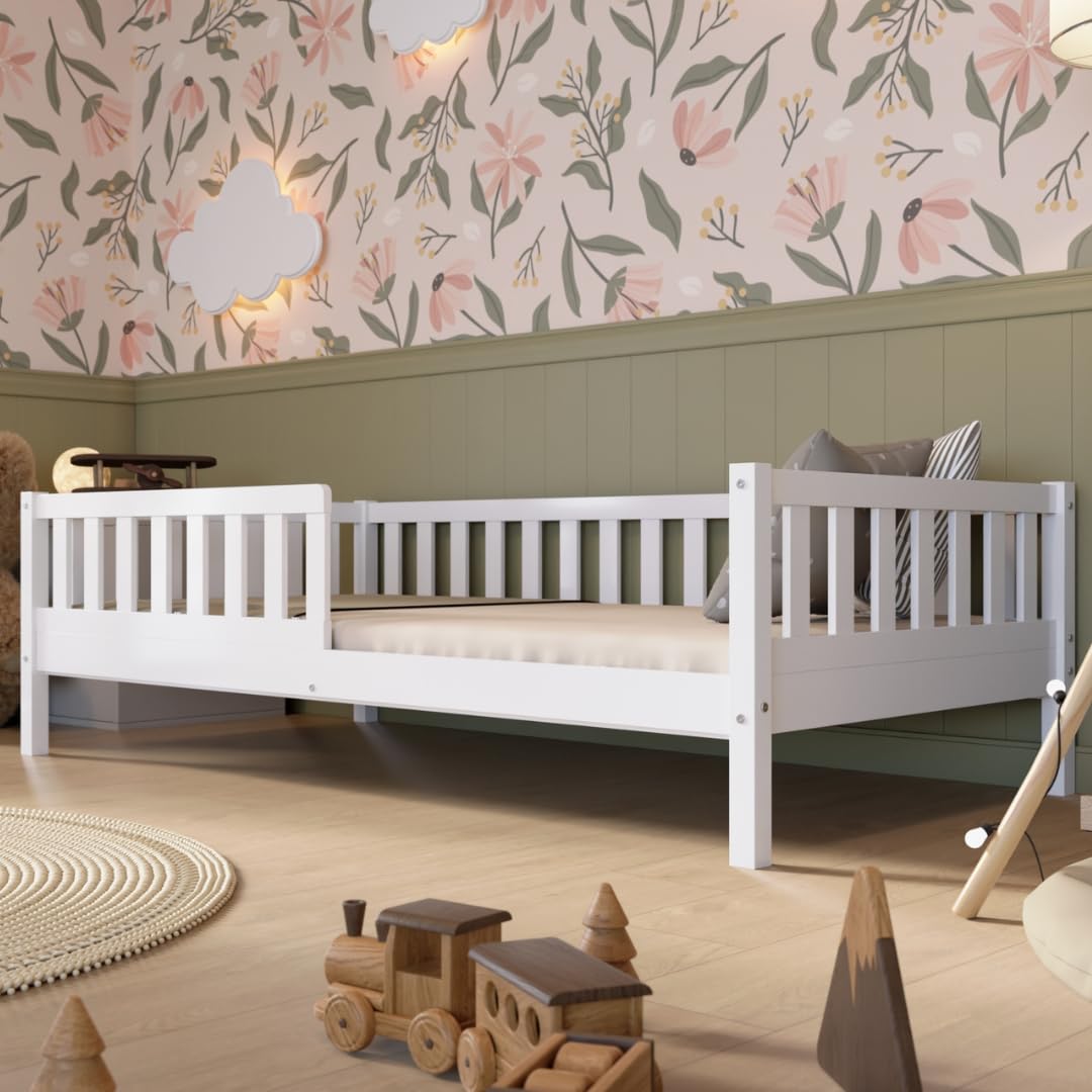 Crazy Pine Kinderbett 120x200 cm – Hohes Montessori Bodenbett aus Holz in Weiß mit Rausfallschutz – Sicheres Kleinkindbett – Skandinavisches Design, Leichte Montage - Crazy Basic