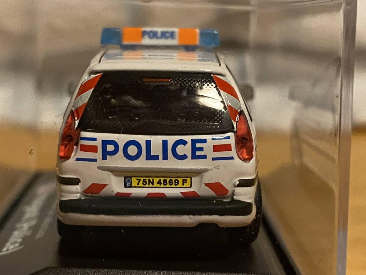 Amazon.co.jp: 世界のパトカー フランス警察 Peugeot : 車＆バイク