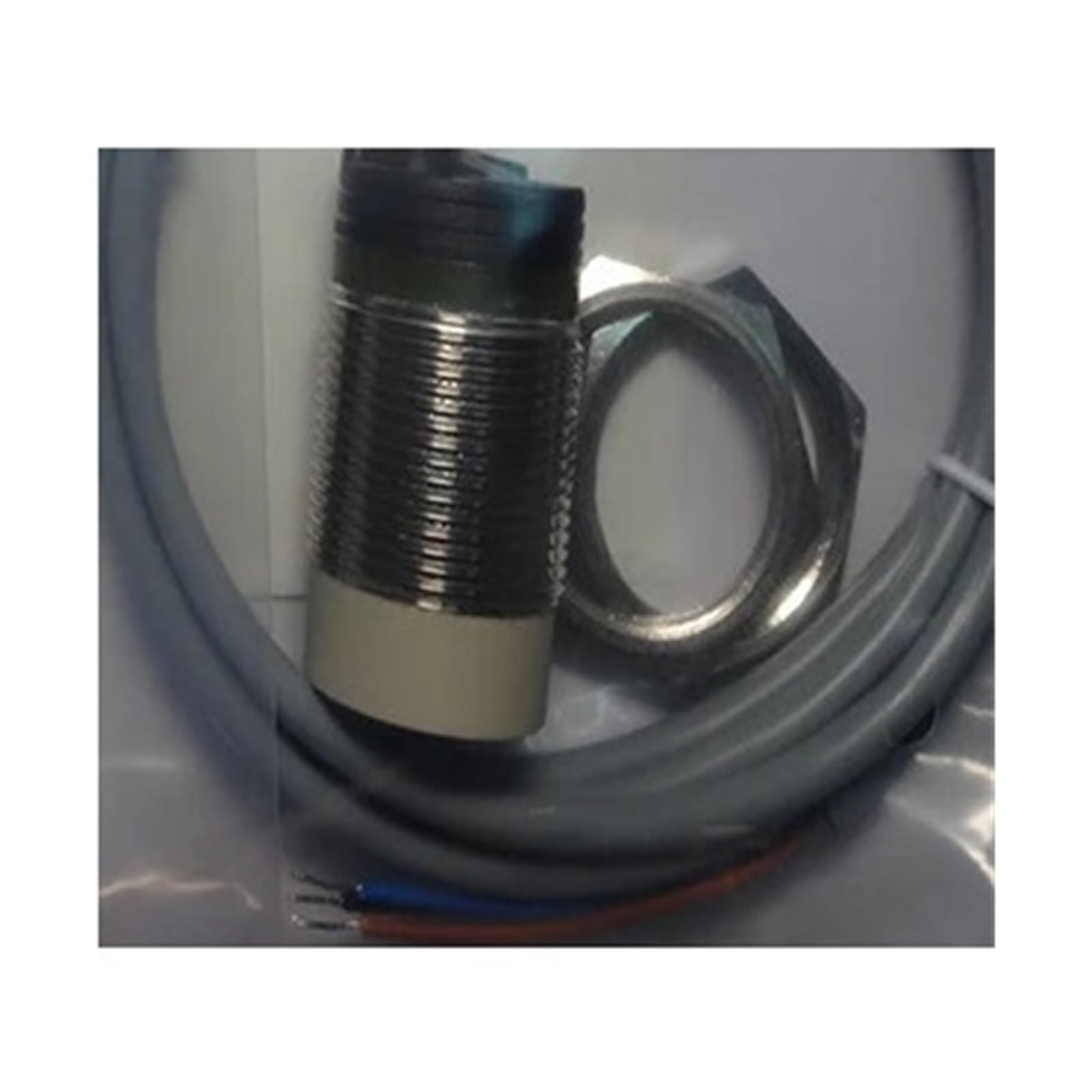 Détecteur IA08BLF15PO d'une robustesse absolue pour machines d'emballage