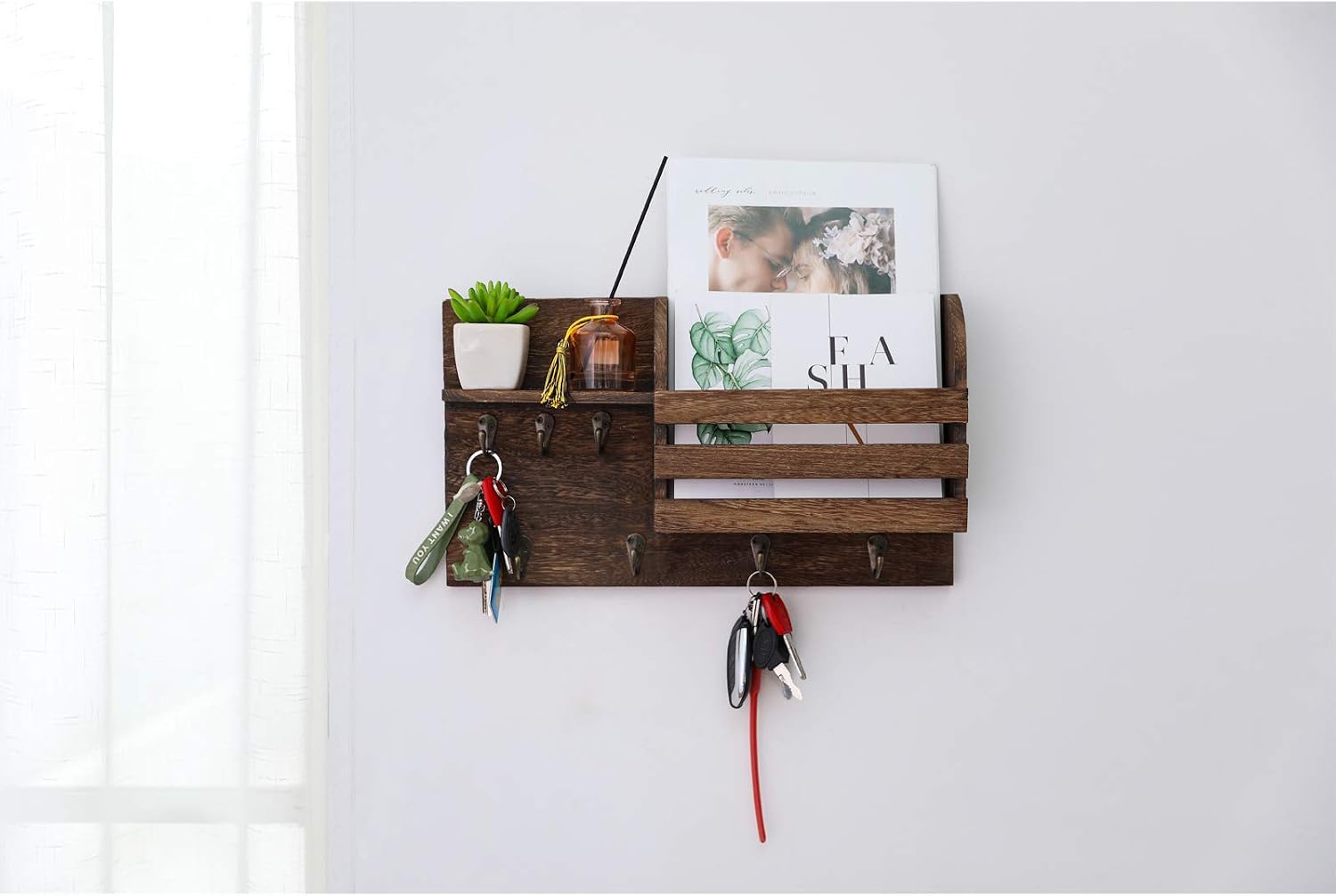 YCOCO Key Holder for Wall Wooden Key Rack Organizer and Mail Holder,Rustic Entryway Home Decor with 7 Key Hooks for Letter Holder,Dog Leashes,Coats,Brown
