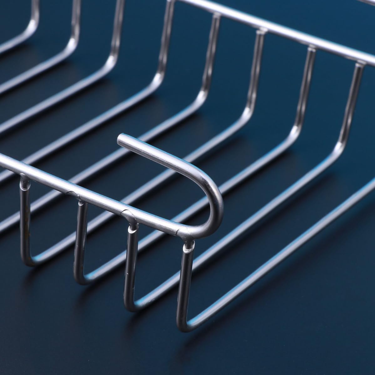 Stainless Steel Cooling Grid Rack for Bread and Cake Serving
