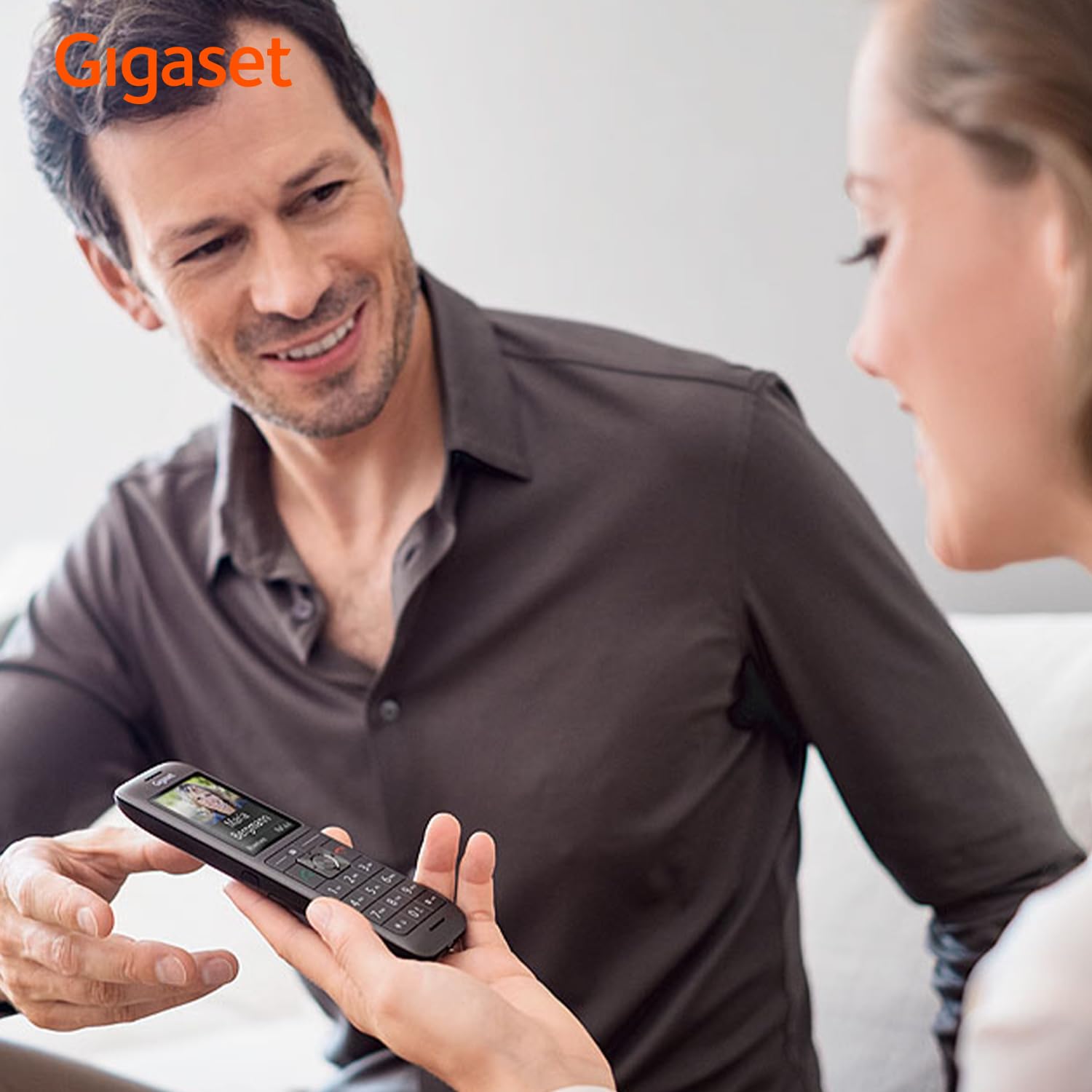 Gigaset CL660HX DECT-Mobilteil mit Ladeschale Fritzbox-kompatibel Schnurloses Telefon silber-weiß Deutsche Version