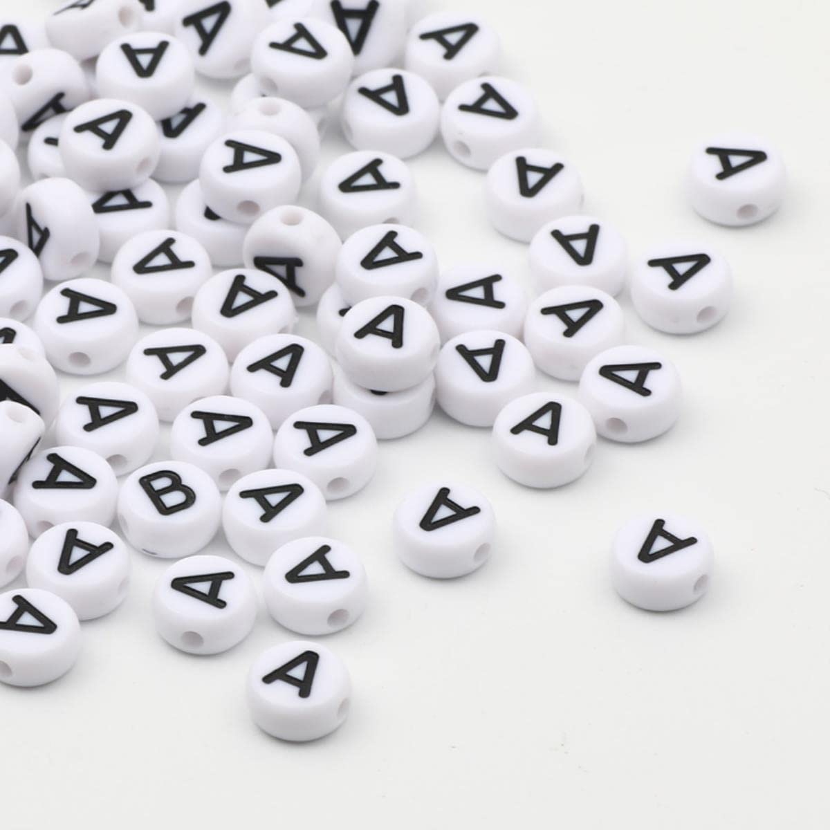 Perline distanziali sfuse rotonde in acrilico, con lettere dell'alfabeto dalla A alla Z, 7 x