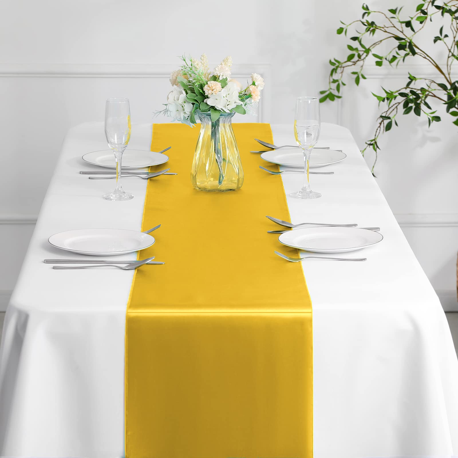 Manyshofu Table Runner