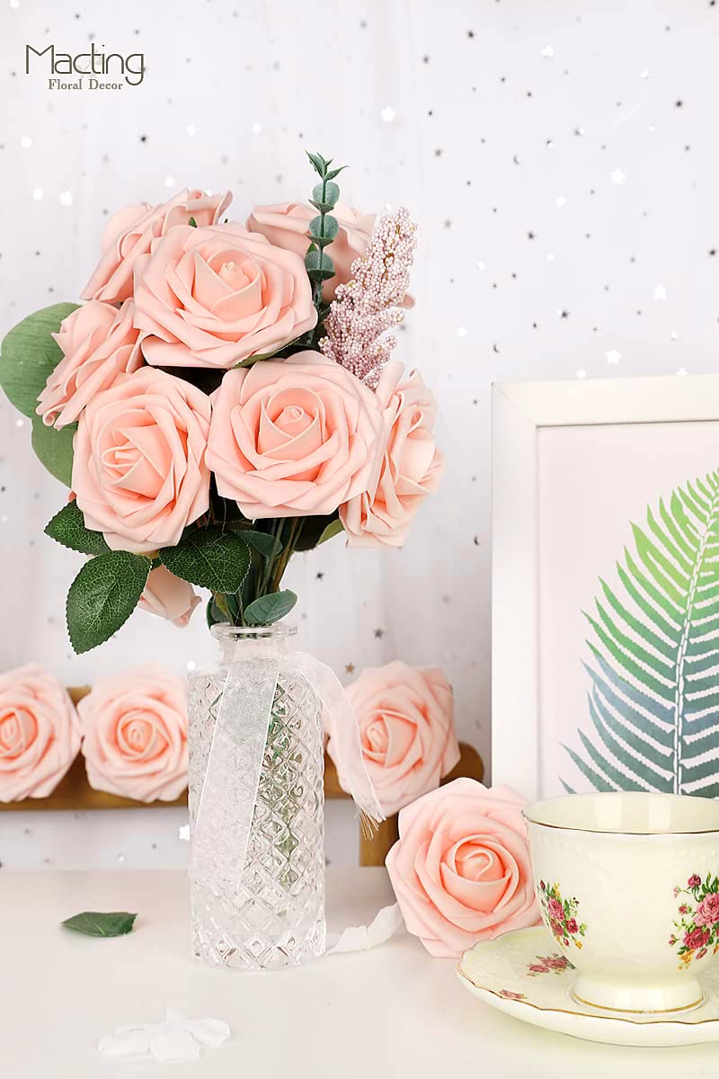 MACTING Sztuczne kwiaty Blush Foam Roses 30pcs Prawdziwe spojrzenie fałszywych róż z łodygą do DIY Bukiety ślubne Centerpieces Prysznic dla nowożeńców Party Dekoracje domu