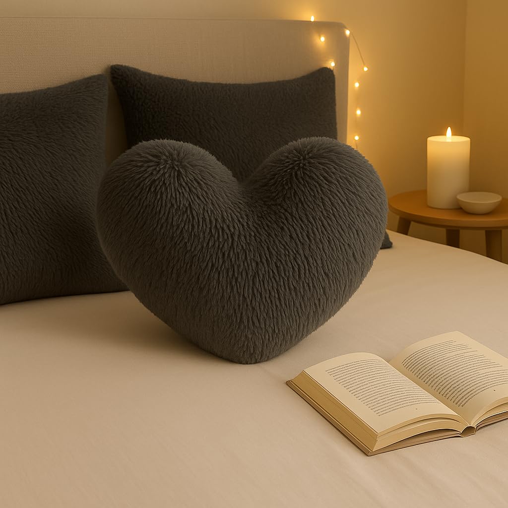 Bella Nights Teddy Cuddles 3D Heart Shaped Fleece Cushion – Soft Warm & Cozy Filled Pillow – 100% Polyester Teddy Bear Fleece – Comfortable Home Decor Cushion – 38 x 38cm (Charcoal)