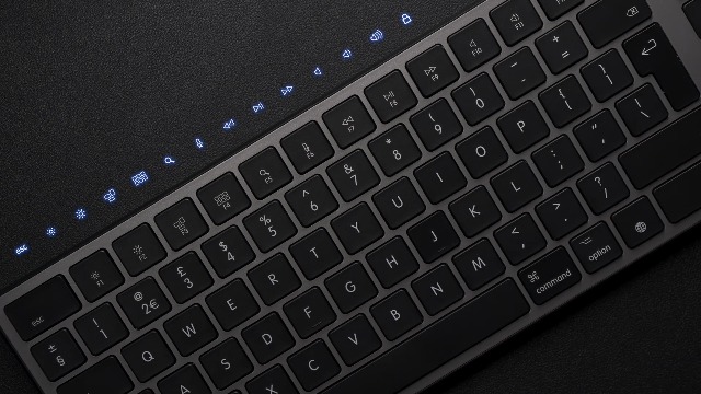 OMOTON tastiera Bluetooth ricaricabile con tasti ottimizzati (MacOS