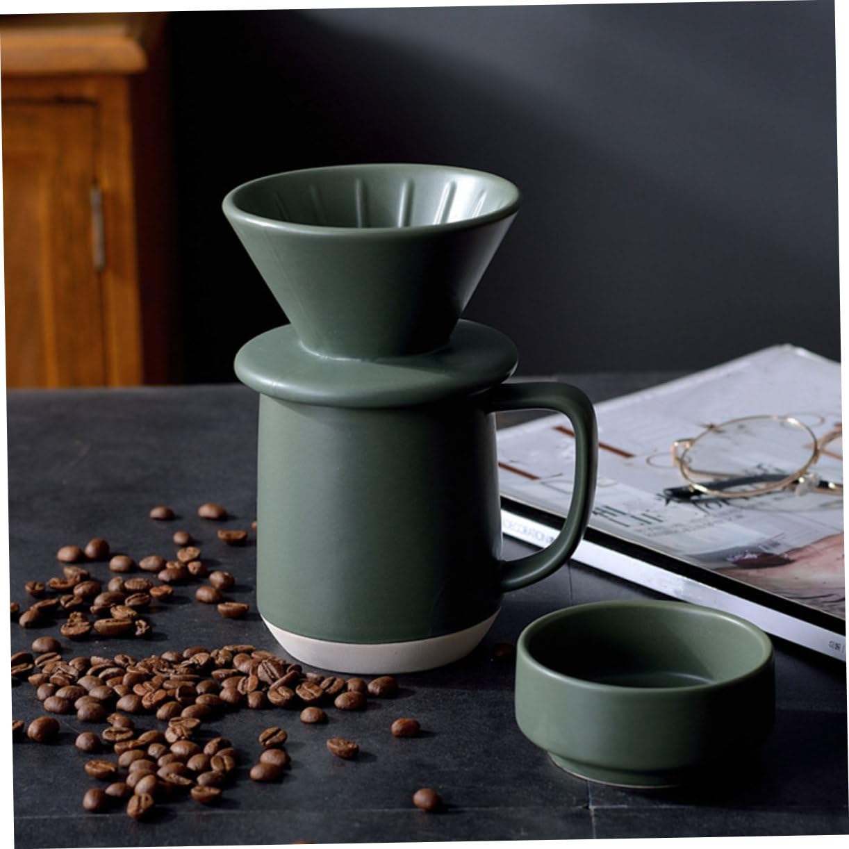 Keramischer Kaffeefilterbecher für Filterkaffee, Satz mit Tasse, Grün | Feine Filterfunktion, Tragbar und Leicht, Praktische Nutzung, Schlichtes Design, Grüne Ausführung