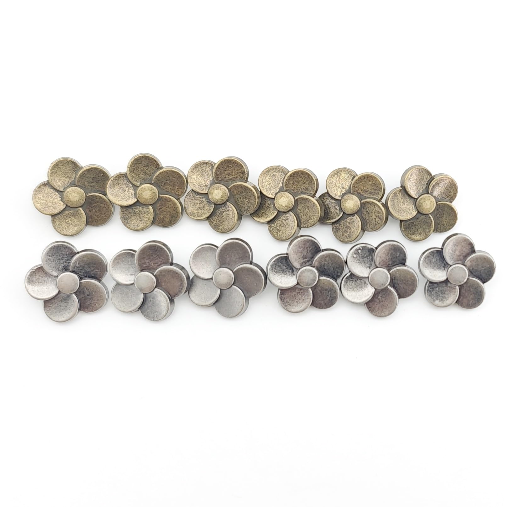 Boutons floraux vintage pour customiser une veste en jean ou un gilet