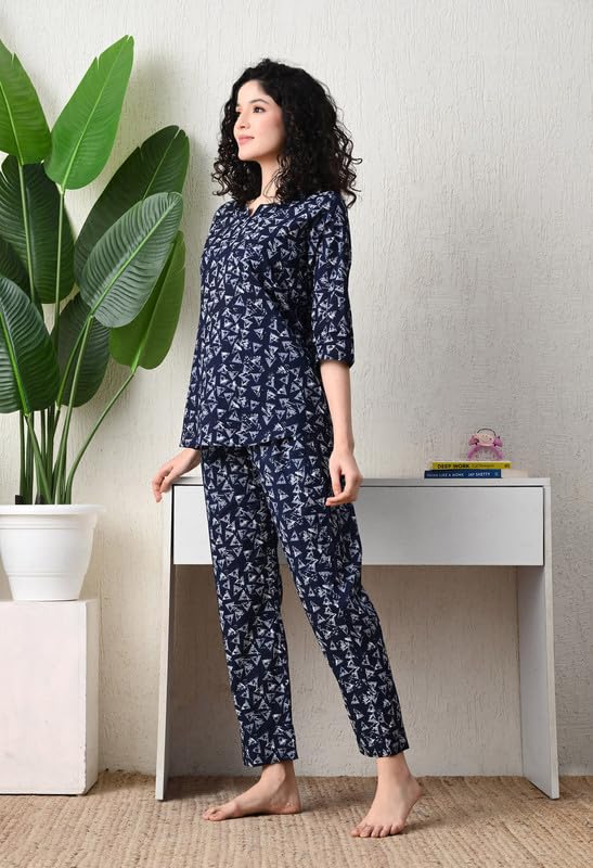 Image of Ichaa Women's Cotton Printed Round-Neck Night Suit Set with Pocket