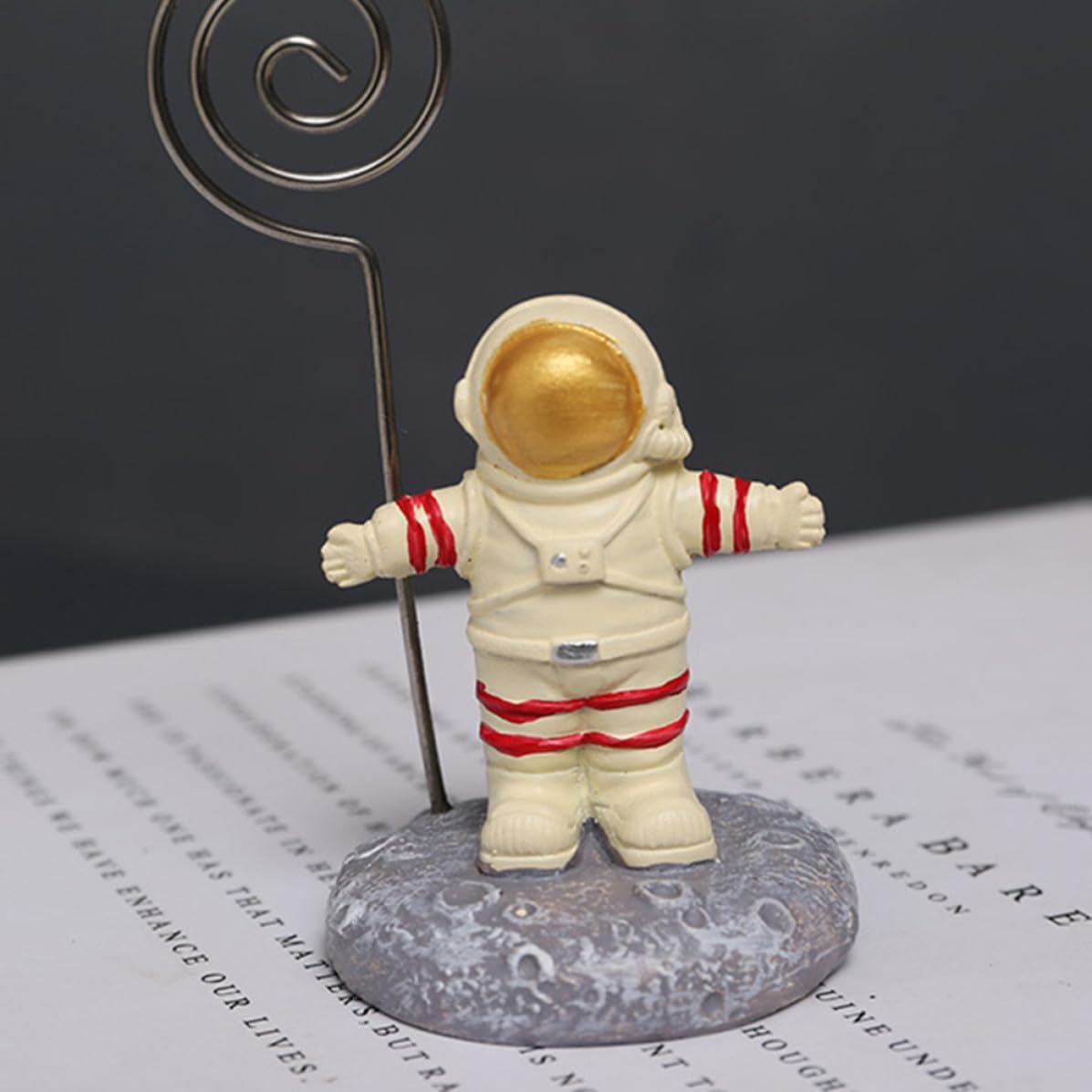 Generic Astronaut Memo Clip Holder Resin Photo Clip for Desk Creative and Adorable to Hold Name Cards and Papers for Home and Parties image 3