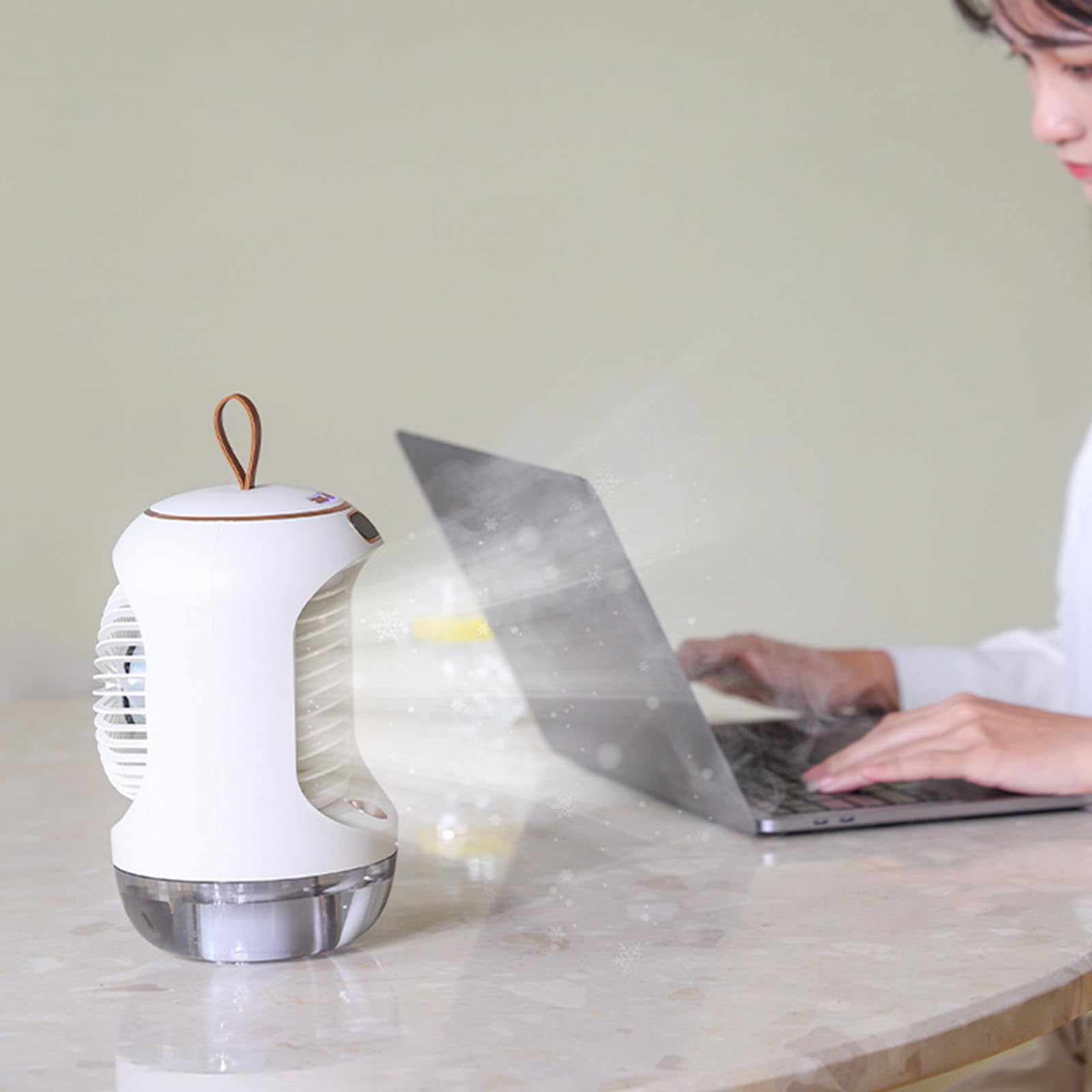 Ventilatore portatile per interni ed esterni con ricarica USB, 3 velocità, ricaricabile, per studenti, ventilatore da tavolo, spray per raffreddamento a umido e raffreddamento a umido