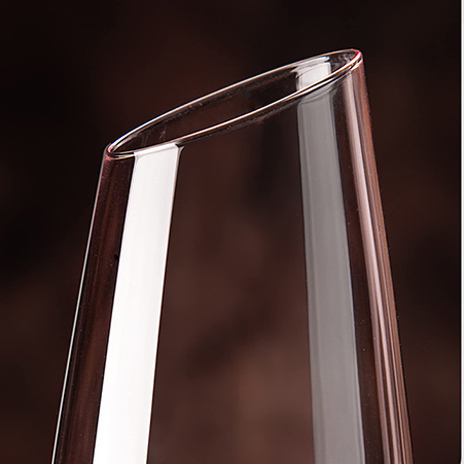 Flûtes à Champagne Ensemble de 4 Verres à Champagne Inclinés Verres à Bulles de Luxe Légers Flûte à Champagne en Verre de Cristal pour Mariage, Anniversaire, Noël Parfait pour，One Color B