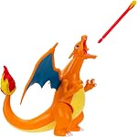 Pokemon Fire and Water Battle Pack - Comprend 4.5 Inch Flame Action Charizard et 2" Chiffres relatifs aux mesures prises