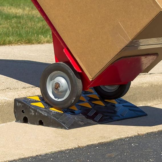 Curb Ramp, Rubber, for Driveway, Heavy Duty, up to 4 H, 60,000 lb, Guardian