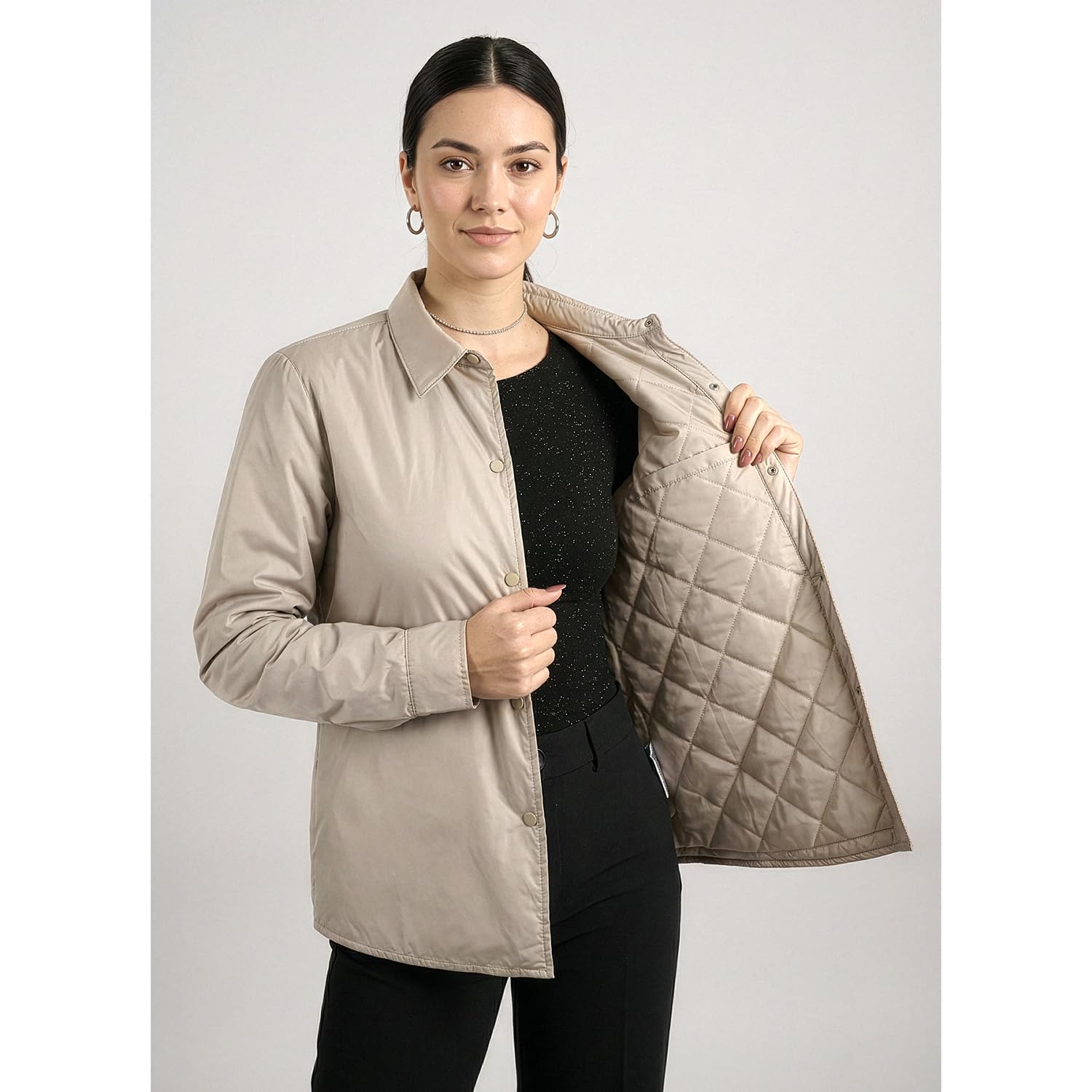PERLETTI Giacca Camicia Impermeabile Antivento Donna - Interno Trapuntato Leggera Versatile con Bottoni e Tasche - Giubbino Antipioggia Overshirt Morbido e Ripiegabile Taschino Interno