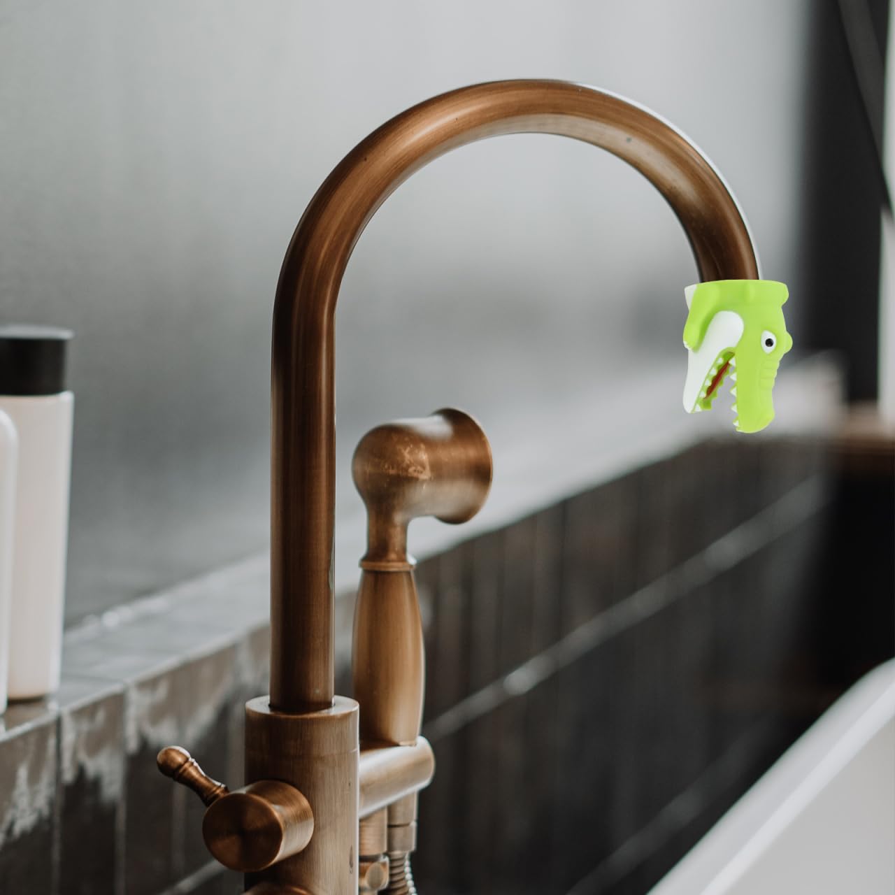 ORFOFE 1Pc Lovely Cartoon Faucet Extender for Boy Girl Water Guide Trough Easy to Install Tap Extension Device for Summer Handwashing Suitable for Household Use