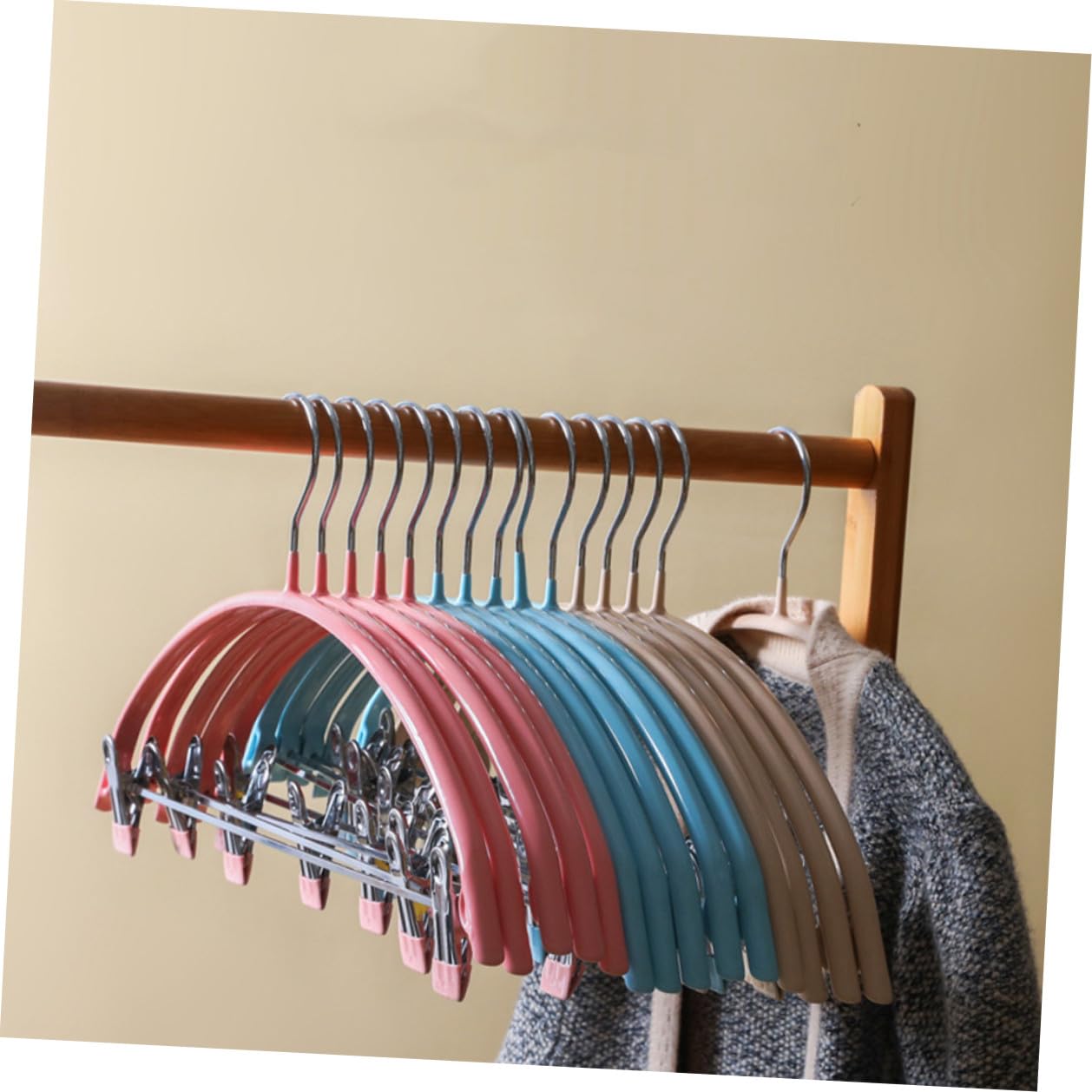 Kleiderbügel für Erwachsene PVC Halbkreisförmig mit Clips Grün
