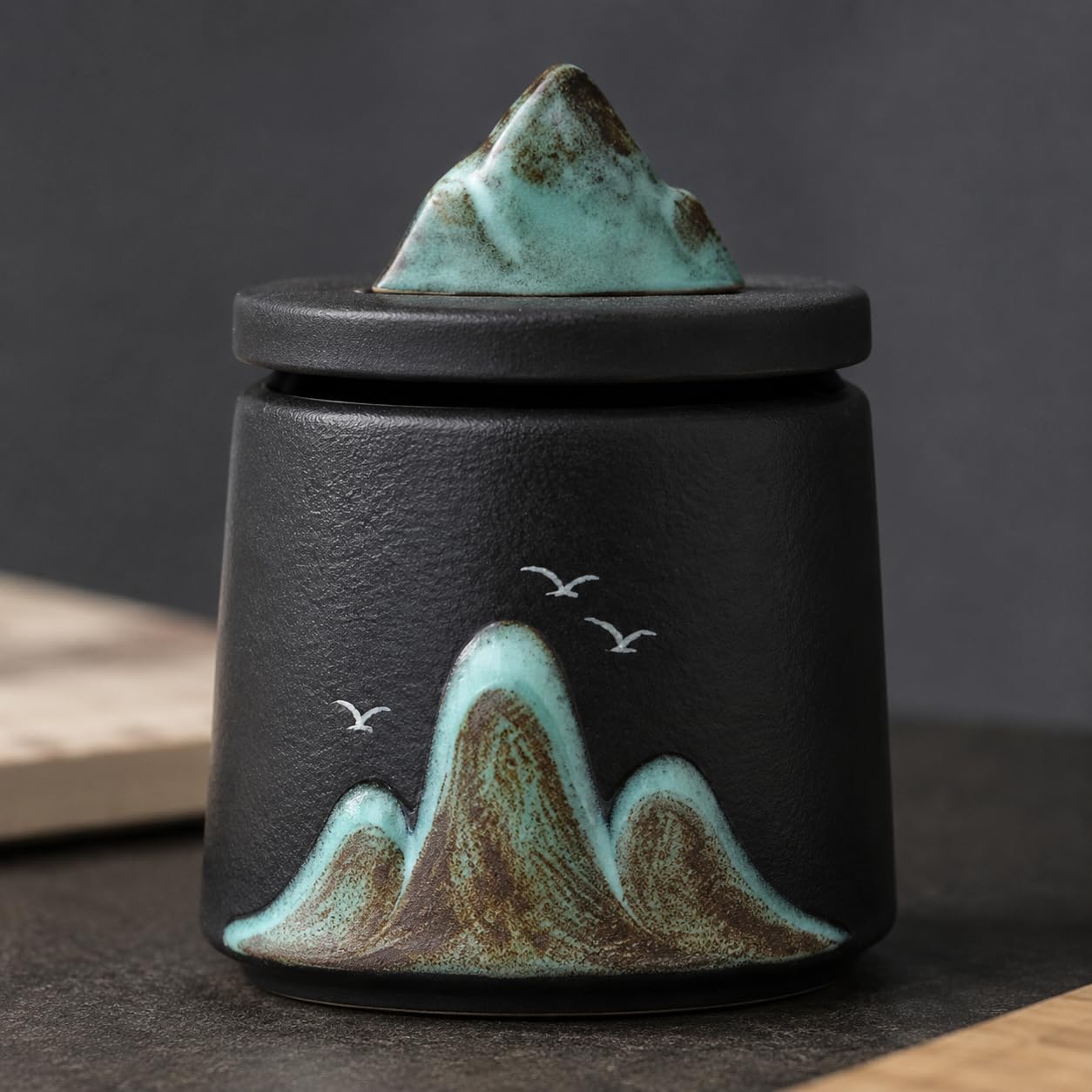 Handbemaltes Porzellan-Teeset, 400-600ml Teekanne mit Siebeinsatz und Holzgriff, Retro-Stil, für Teeliebhaber, Yanfeishan-Teetasse mit schwar (#2885)