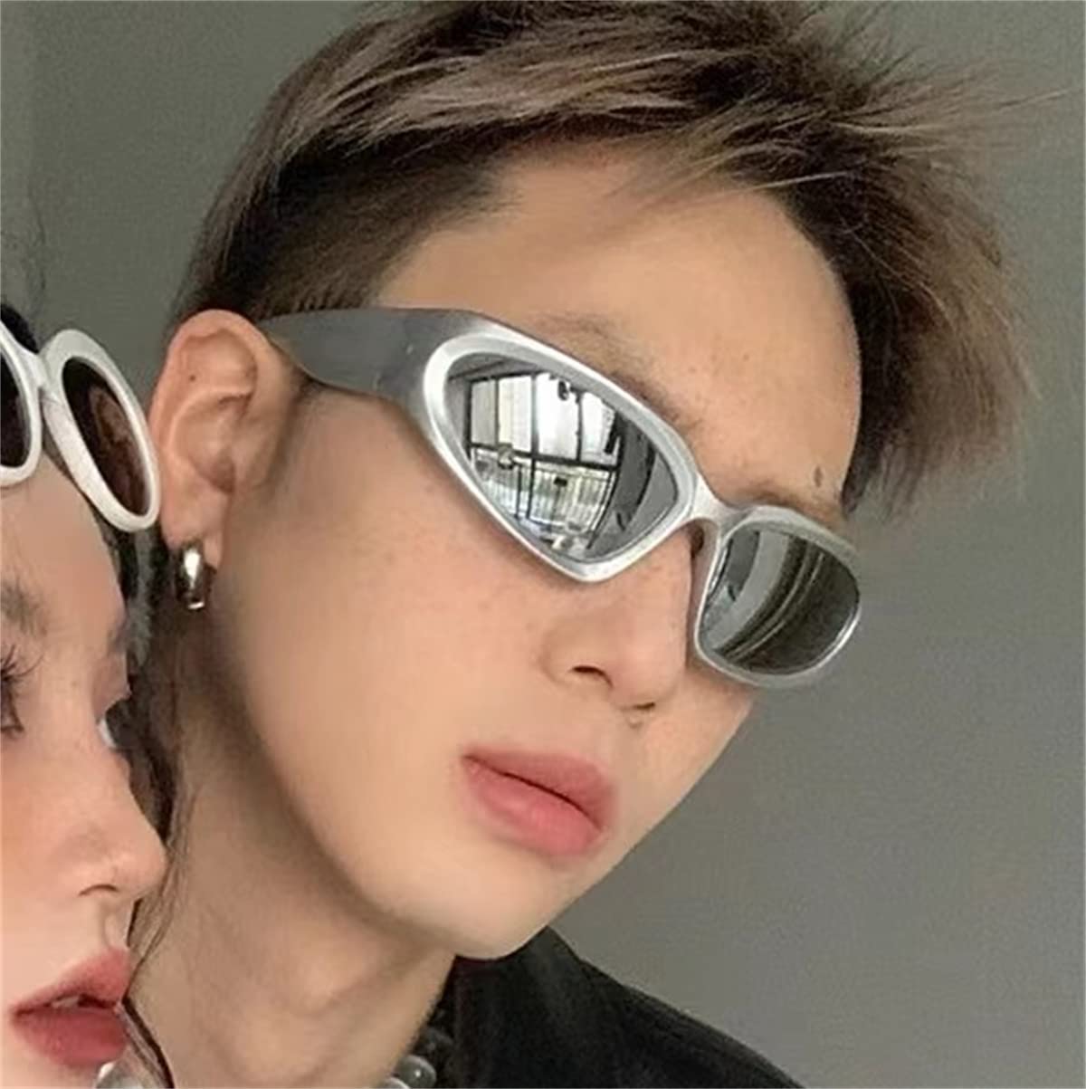 Occhiali da Sole Sportivi Avvolgenti Unisex, Sunglasses Ciclismo Protezione UV400, Y2K Occhiali Sole Avvolgente Futuristici Antivento Antipolvere Sunglasses per Feste Guida Pesca Ciclismo, 1 Paio